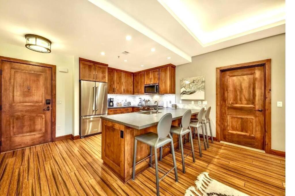 Ski In/Out - Zalanta - Great Location- 2 Hot Tubs - Heated Pool South Lake Tahoe Extérieur photo