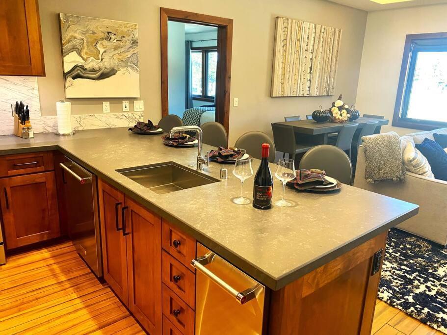 Ski In/Out - Zalanta - Great Location- 2 Hot Tubs - Heated Pool South Lake Tahoe Extérieur photo